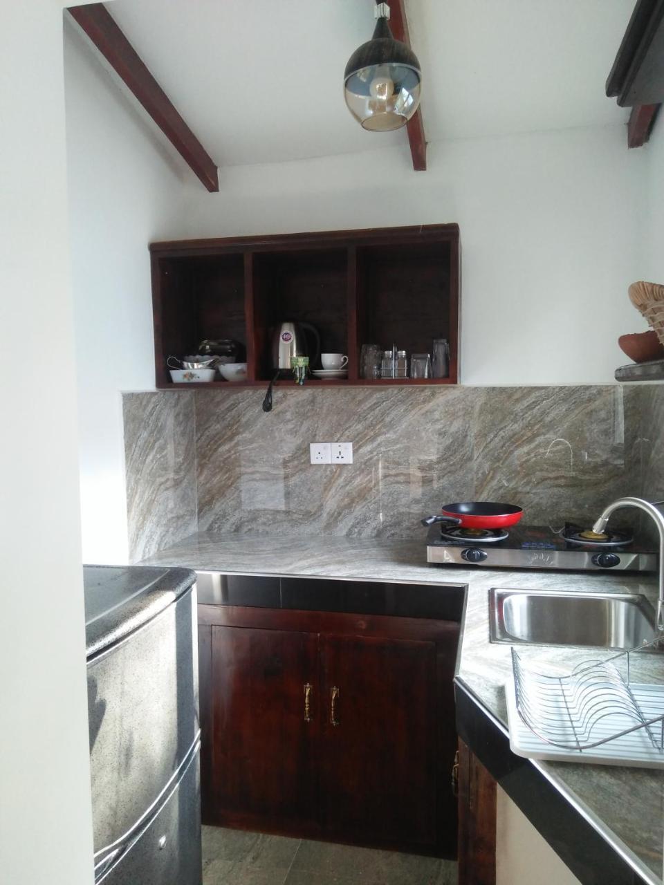 Living Home Negombo Luaran gambar